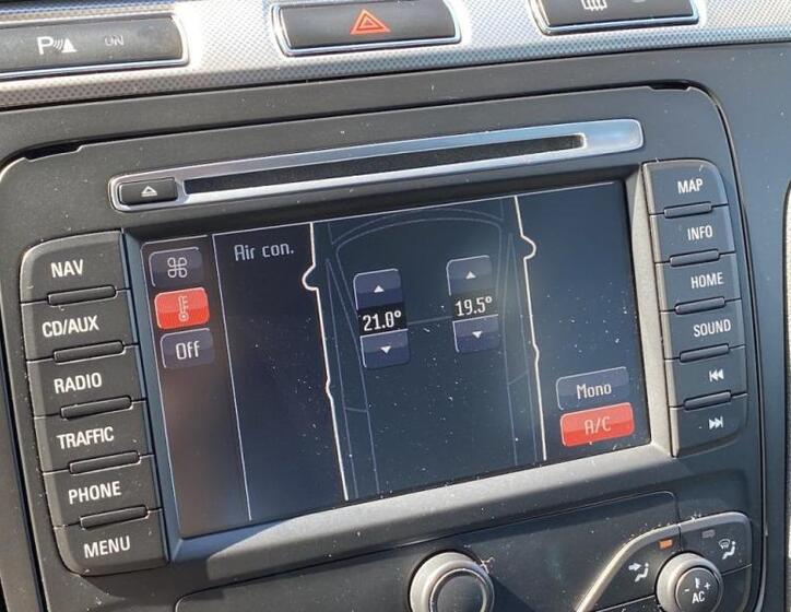 Ford Galaxy 22