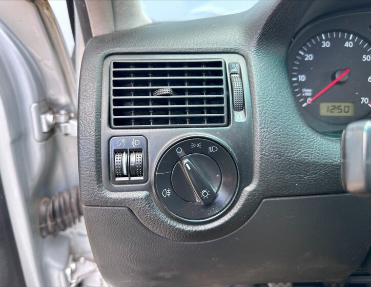 Volkswagen Golf 20