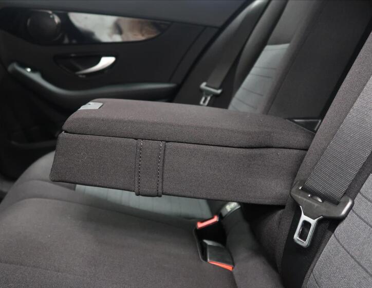 Mercedes-Benz Třídy C 30