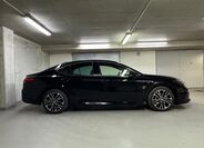 Toyota Camry 4
