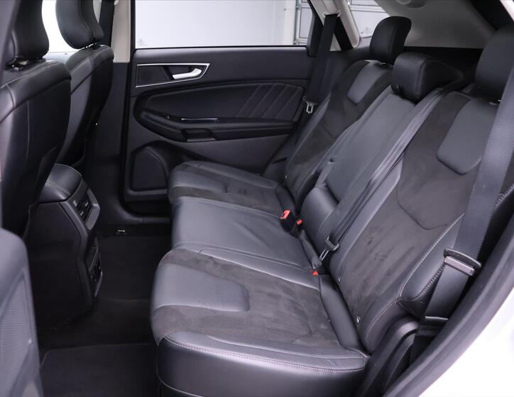 Ford Edge 14