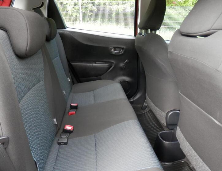 Toyota Yaris 17