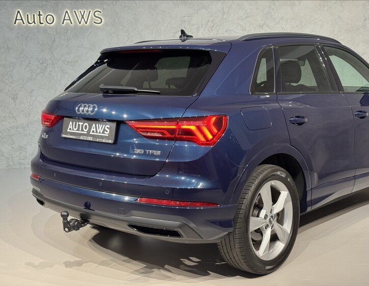 Audi Q3 10