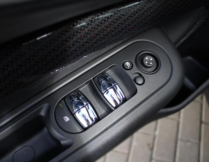 Mini Clubman 27