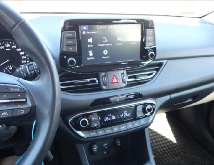 Hyundai i30 25