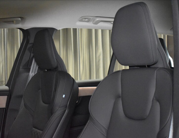 Volvo XC90 16