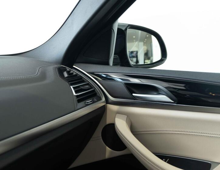 BMW X4 16
