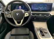 BMW i4 8