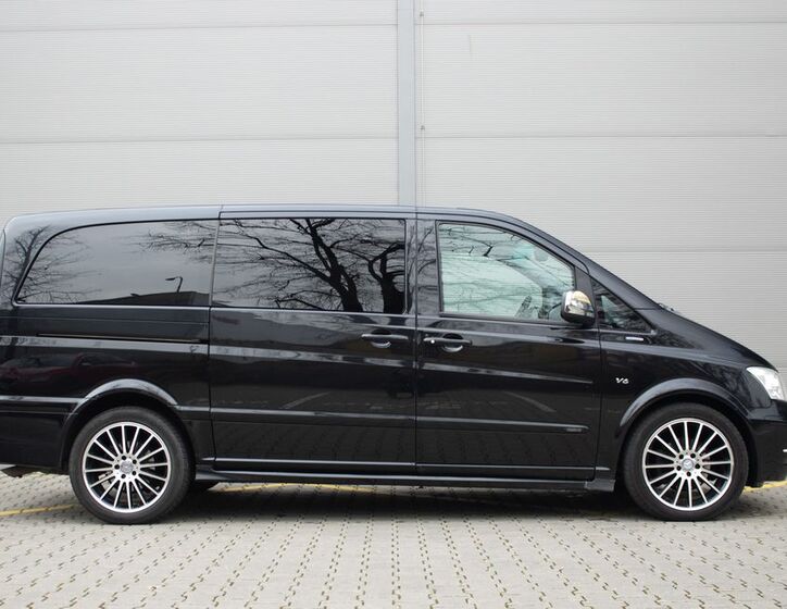 Mercedes-Benz Viano 4