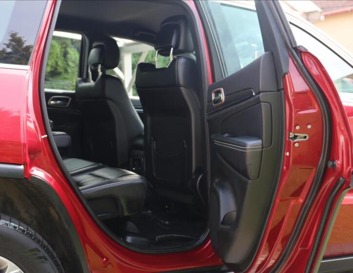 Jeep Grand Cherokee 50