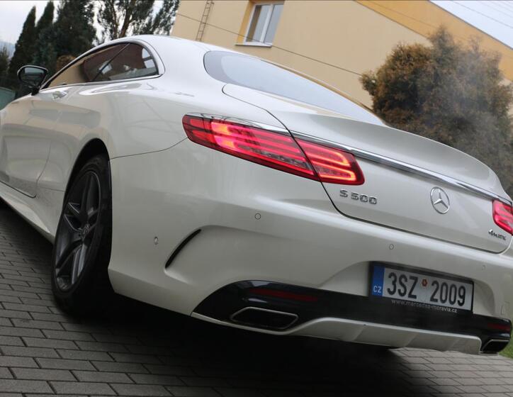 Mercedes-Benz Třídy S 18