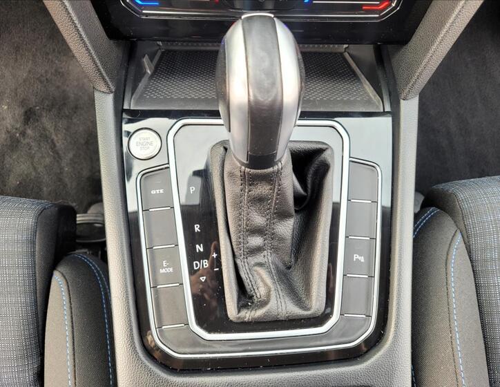 Volkswagen Passat 35