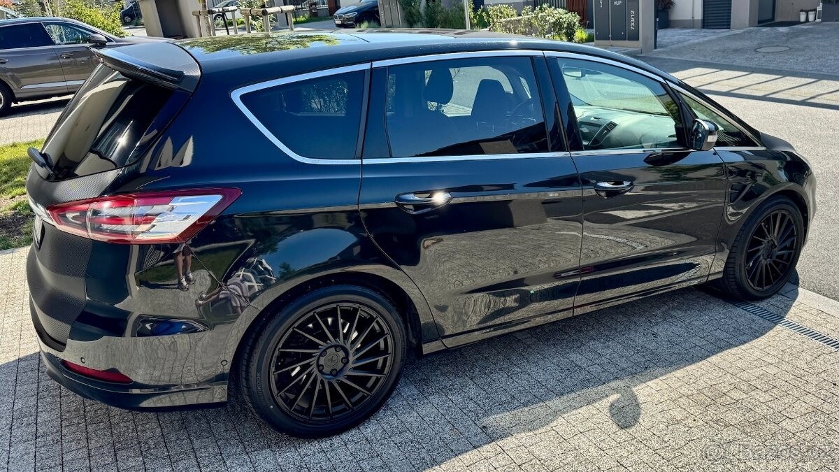 Ford S-MAX