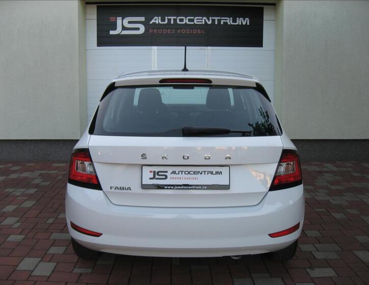 Škoda Fabia 8