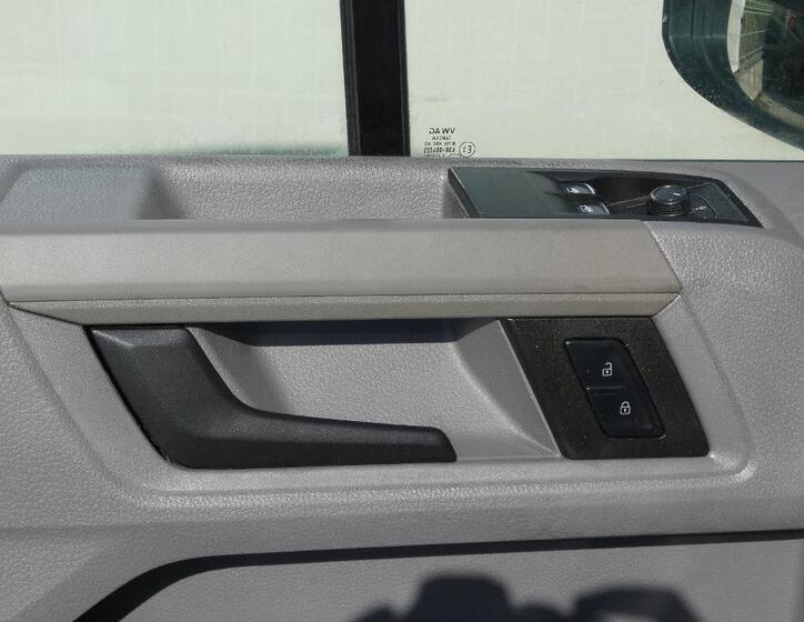 Volkswagen Crafter 9