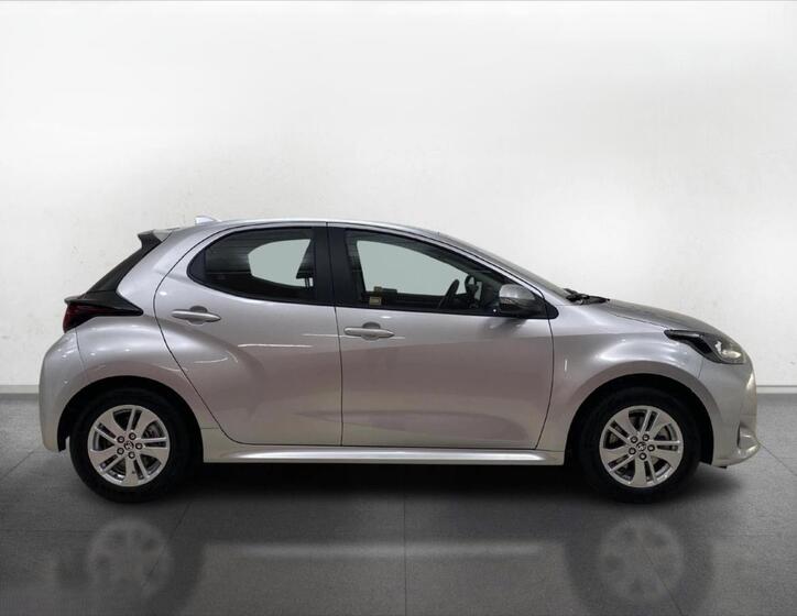 Toyota Yaris 4