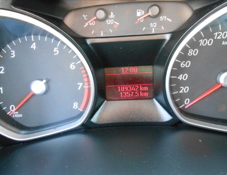 Ford Mondeo 17