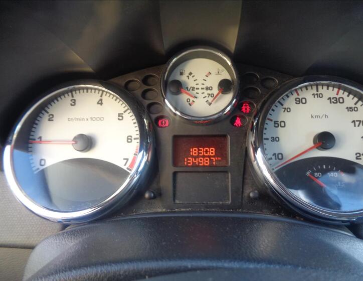 Peugeot 207 10