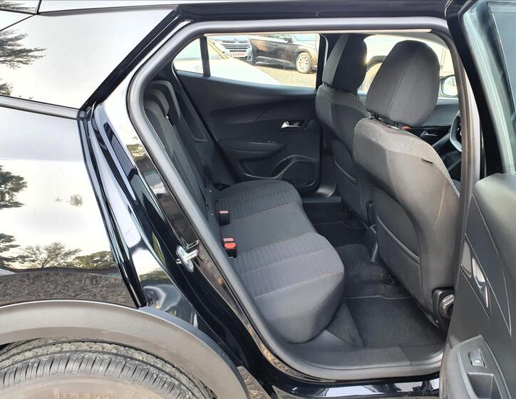Peugeot 2008 16