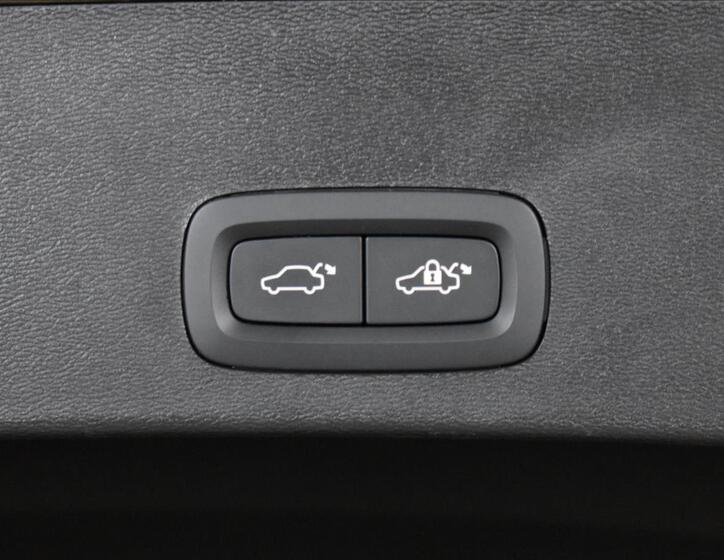 Volvo XC40 12