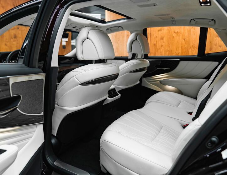 Lexus LS 500 30