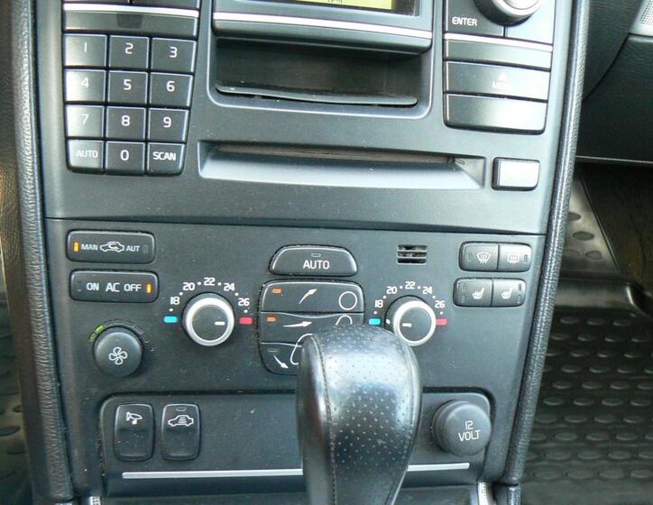 Volvo XC90 14