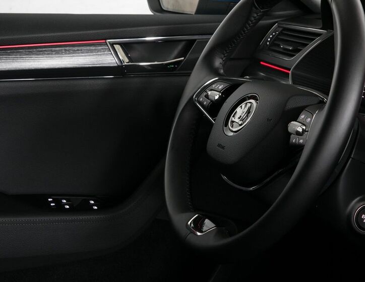 Škoda Superb 19