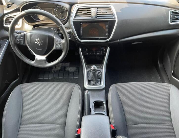 Suzuki SX4 S-Cross 15