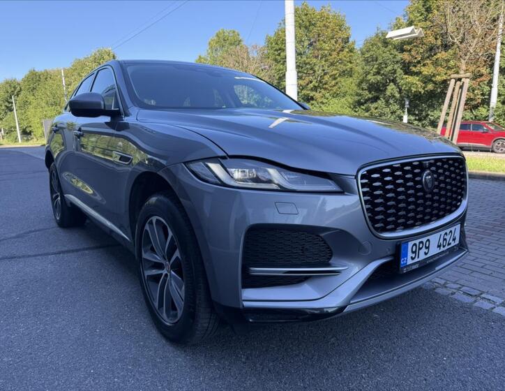 Jaguar F-Pace 5