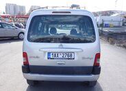 Peugeot Partner 8
