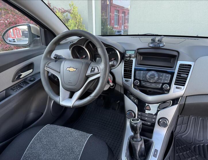 Chevrolet Cruze 32