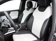 Mercedes-Benz GLA 10
