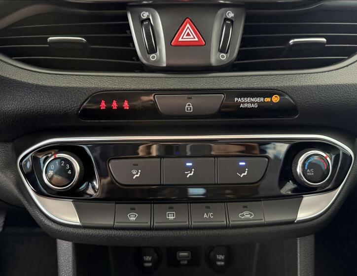 Hyundai i30 17