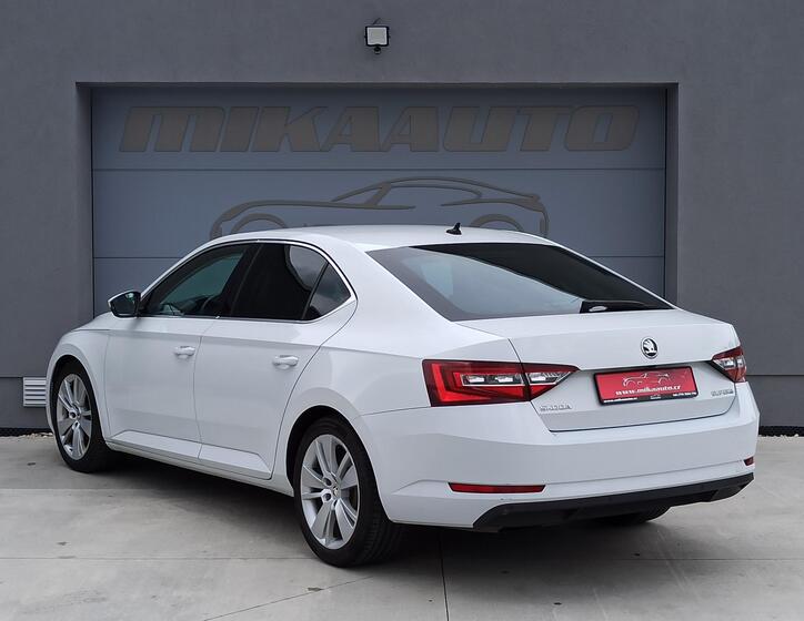 Škoda Superb 6