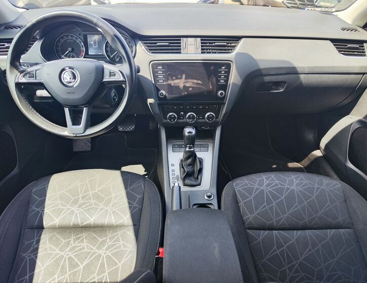 Škoda Octavia 14