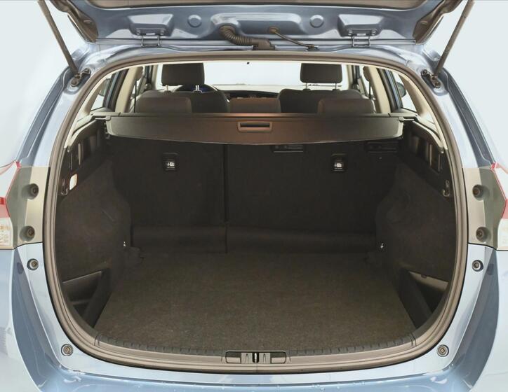 Toyota Auris 10