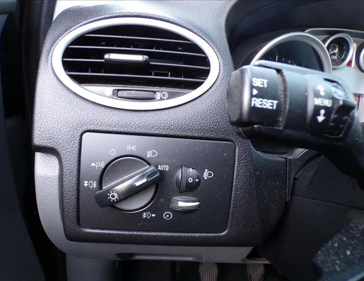 Ford Focus 12