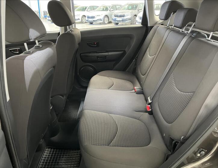 KIA Soul 13