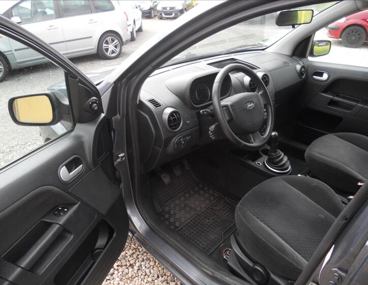 Ford Fusion 11