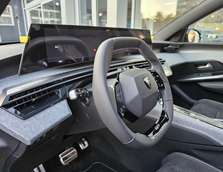 Peugeot 5008 12