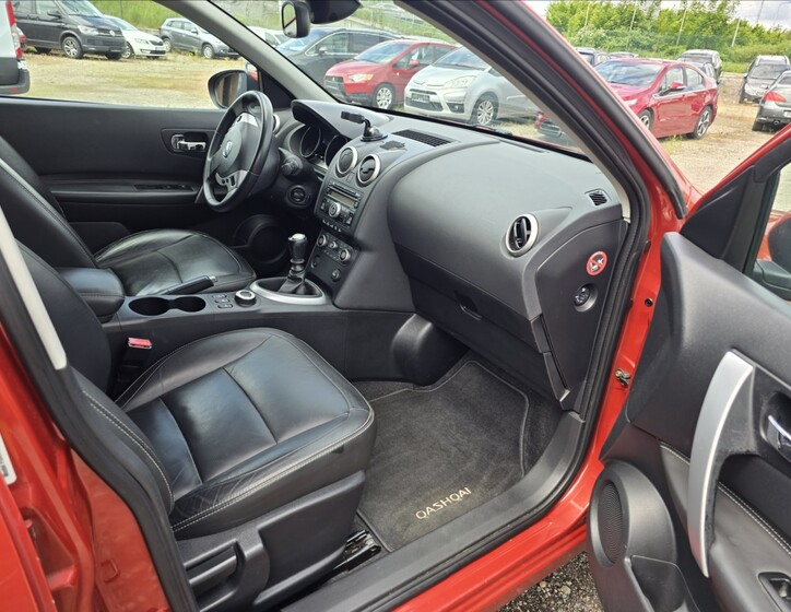 Nissan Qashqai 15