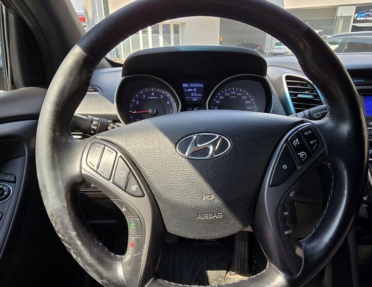 Hyundai i30 15