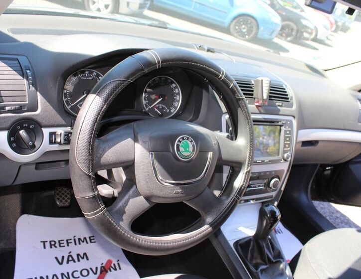 Škoda Octavia 12