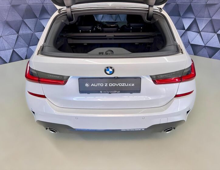 BMW Řada 3 28