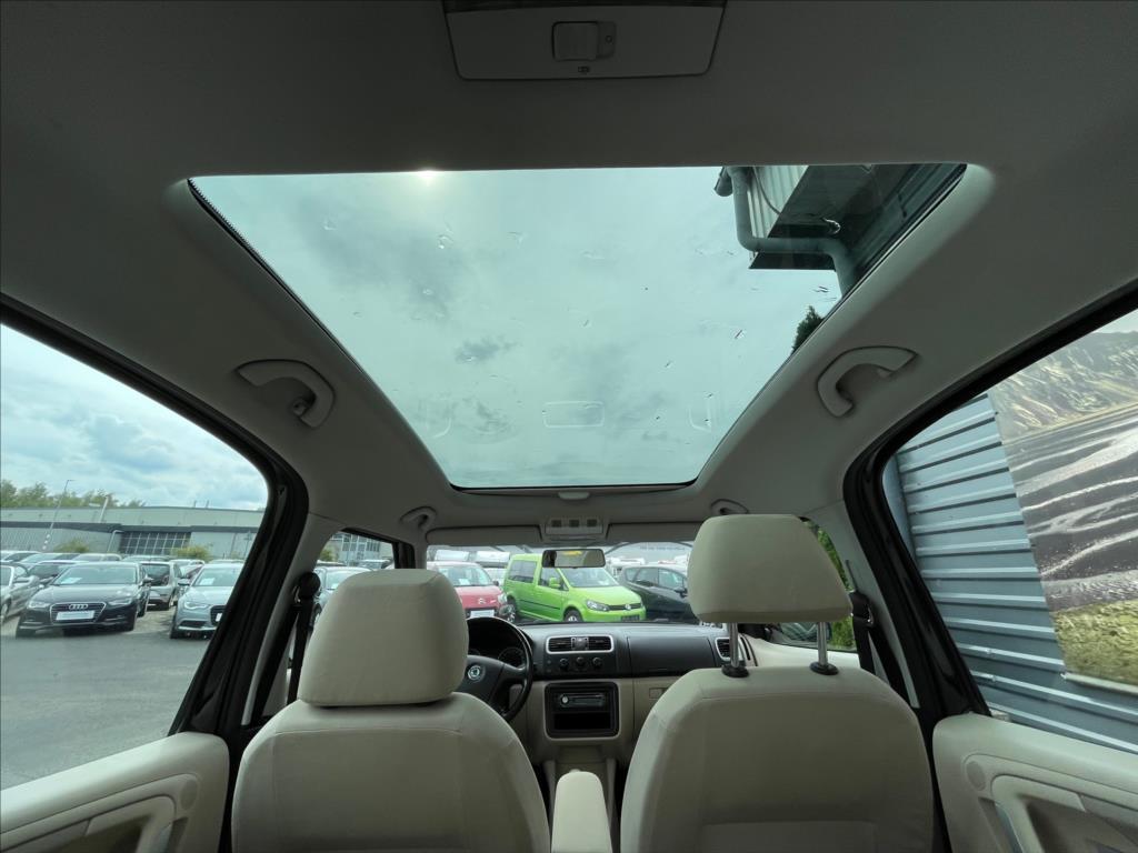Škoda Roomster 17