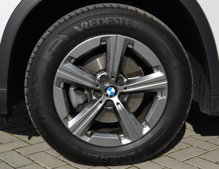 BMW X1 21