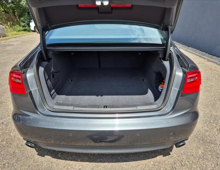 Audi A6 11