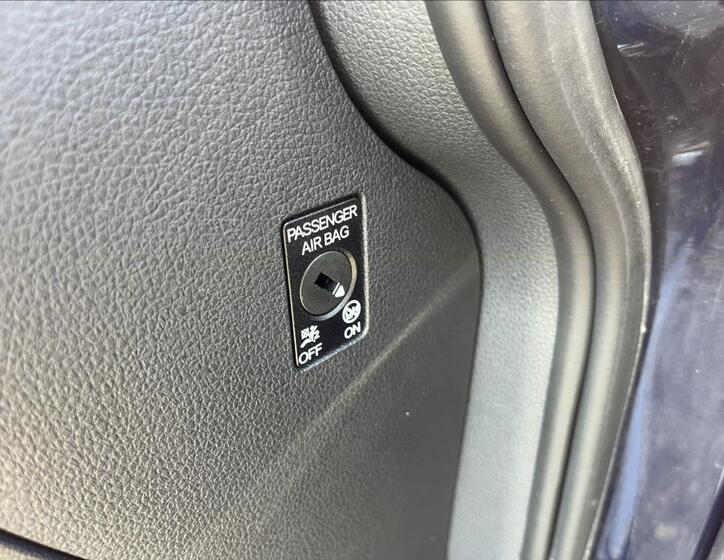 Volkswagen Golf 24