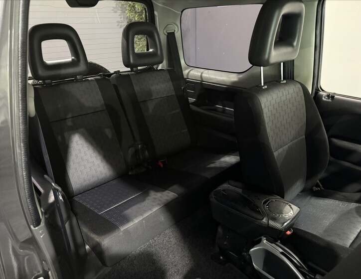 Suzuki Jimny 15