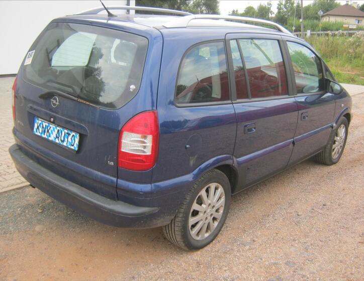 Opel Zafira 6